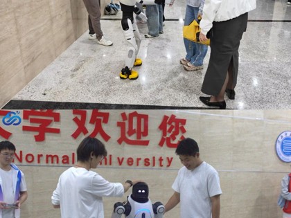 科创赋能成长 科技绽放芳华——人工智能学院多项特色活动助力新生启航